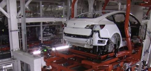 全自動化生產(chǎn)的 Tesla 為什么 Model 3 制造速度這么慢呢？