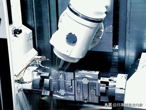 日本微成型技能：用0.02mm的鋼絲和0.03mm的立銑刀，打造精細(xì)模具