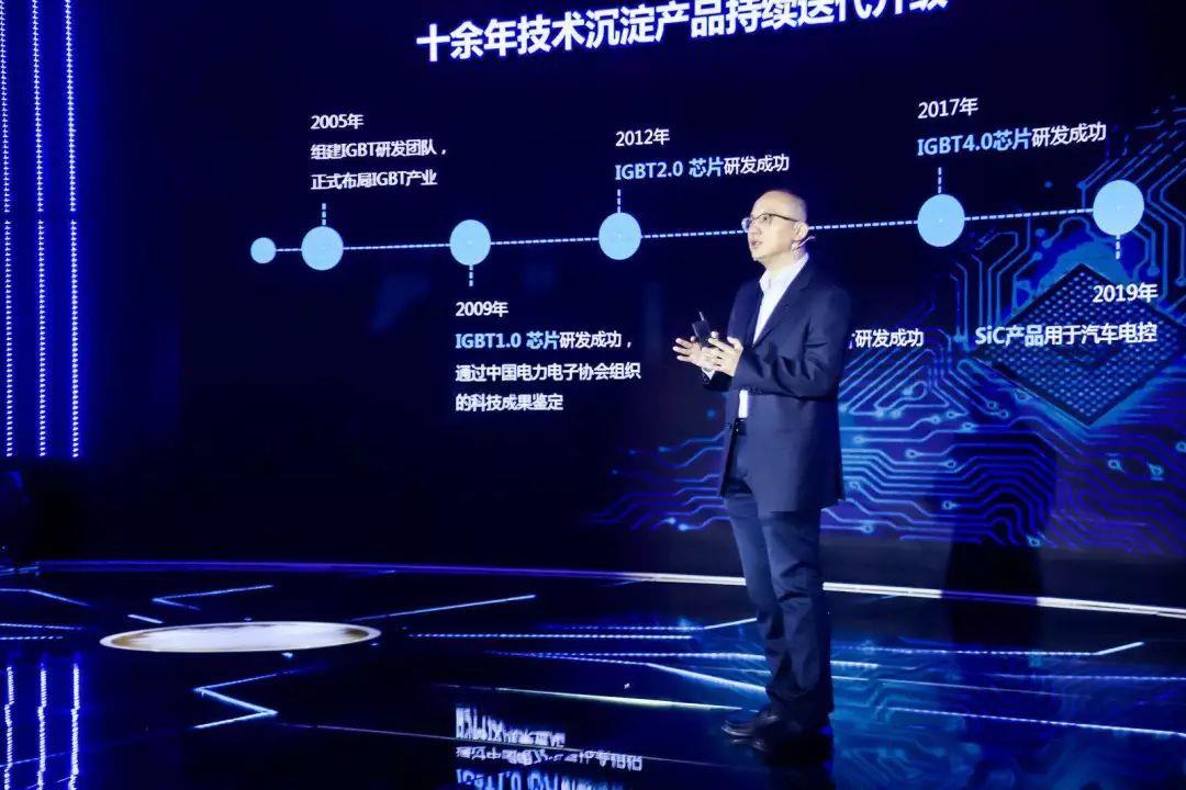 用自研芯片和新材料，比亞迪想要深挖電動(dòng)轎車的護(hù)城河